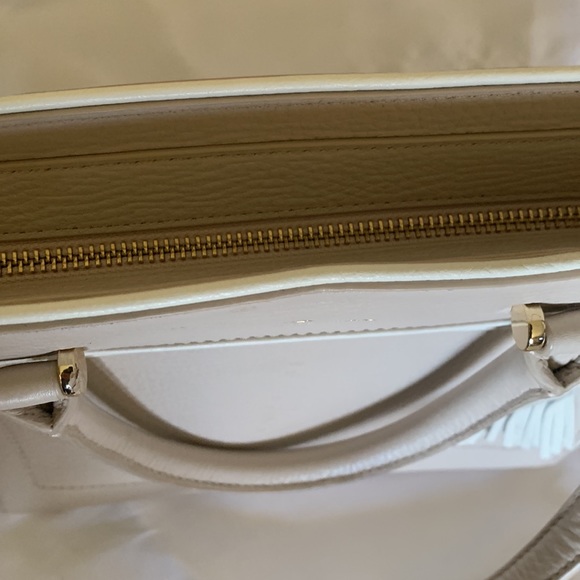 Kate Spade Crossbody with Matching Long Wallet - Picture 5 of 10